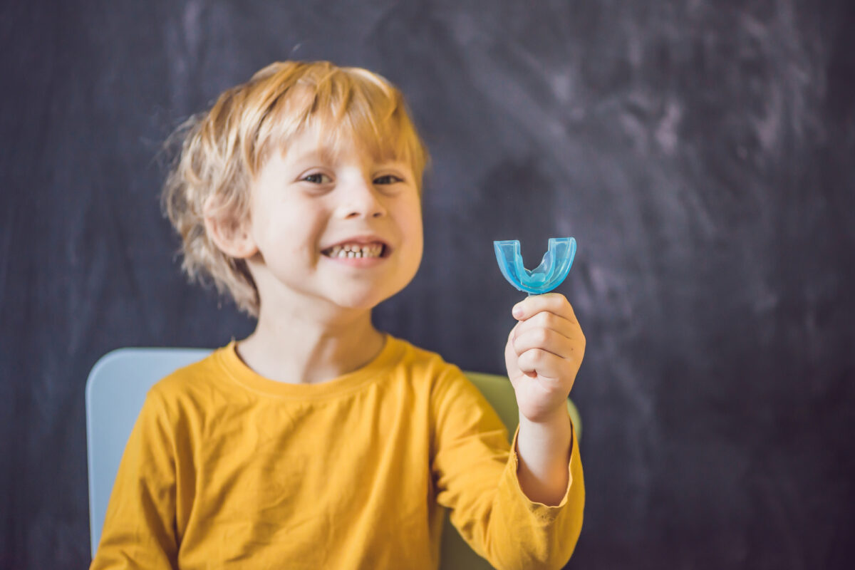 orthodontic mouthguard for braces